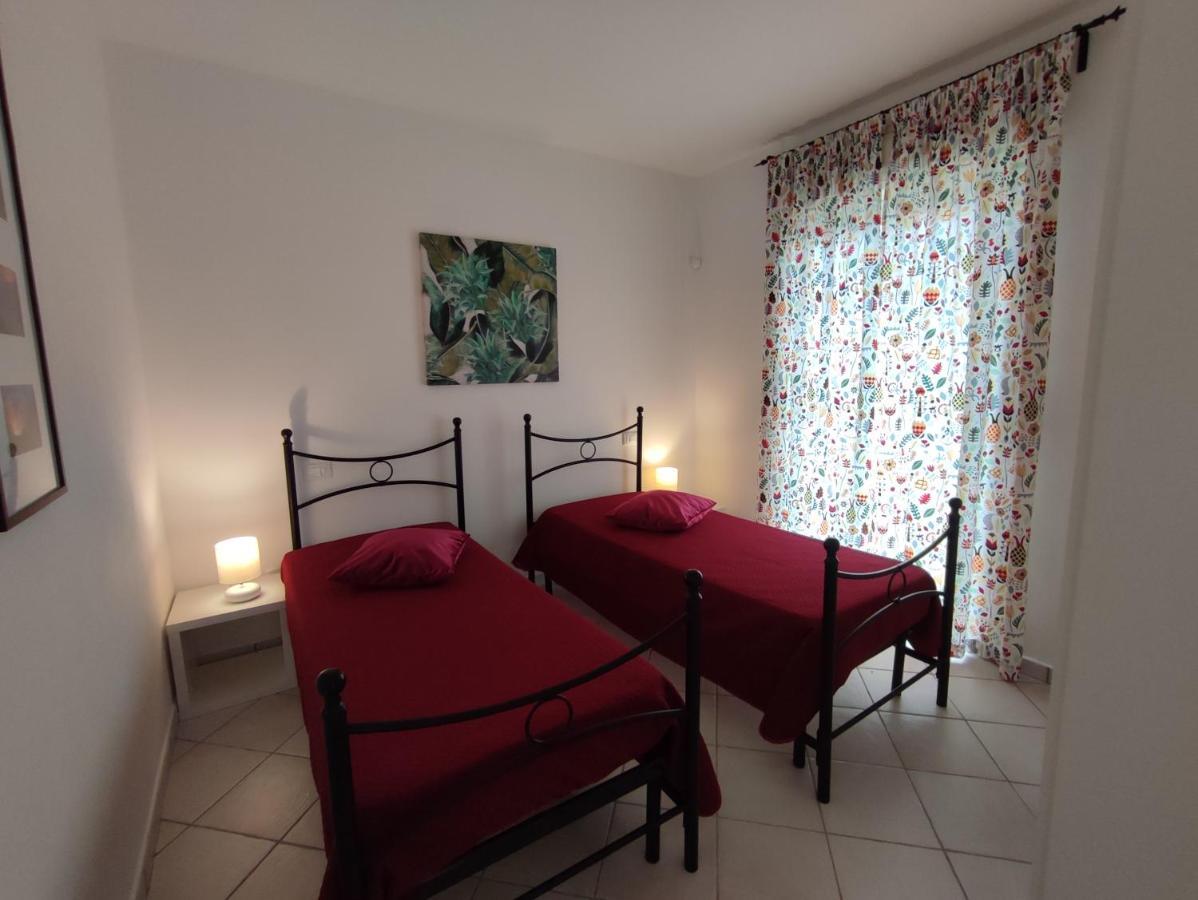 Casa Del Poggio Barone - Limone Villa Rodi Bagian luar foto