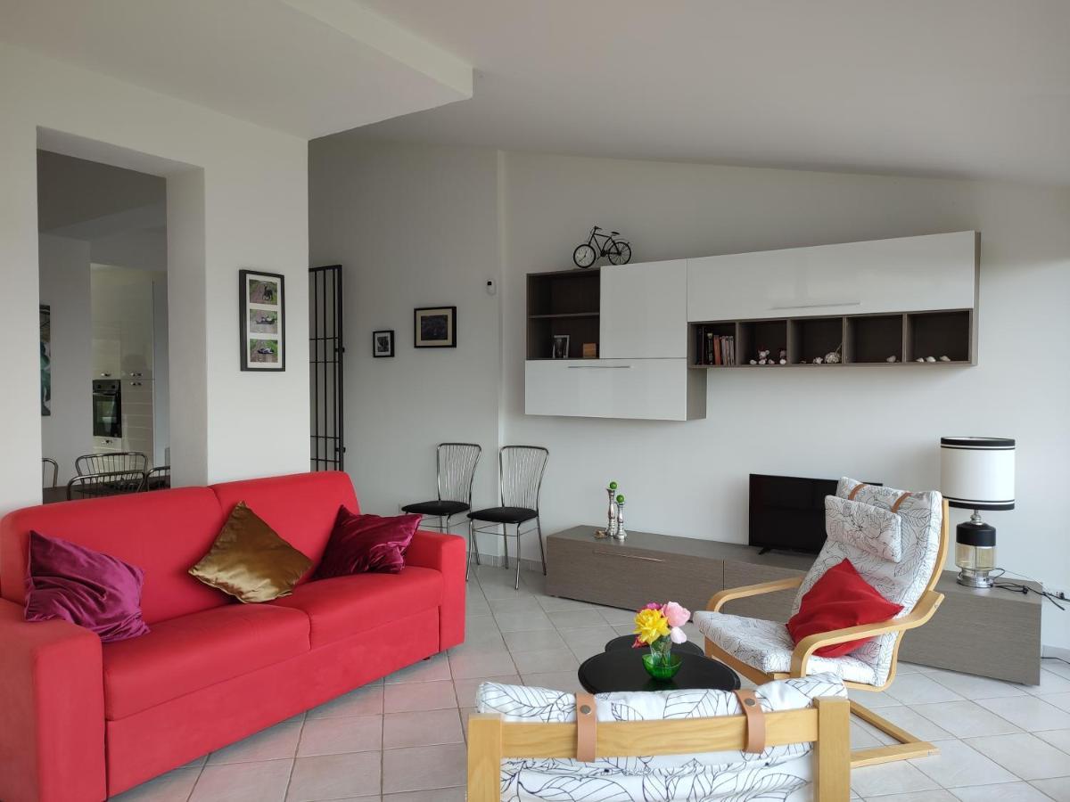 Casa Del Poggio Barone - Limone Villa Rodi Bagian luar foto